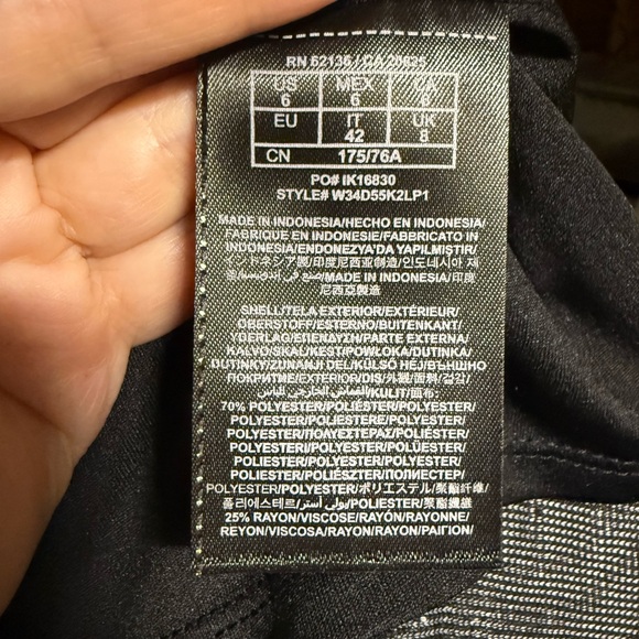 Guess beaded crystal embellished paisley Mini skirt NWT size 6 - Picture 16 of 16